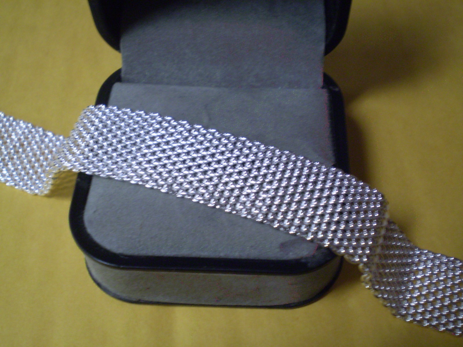 925 Sterling Silver Ladies Mesh Design Link Bracelet 17.0 grams