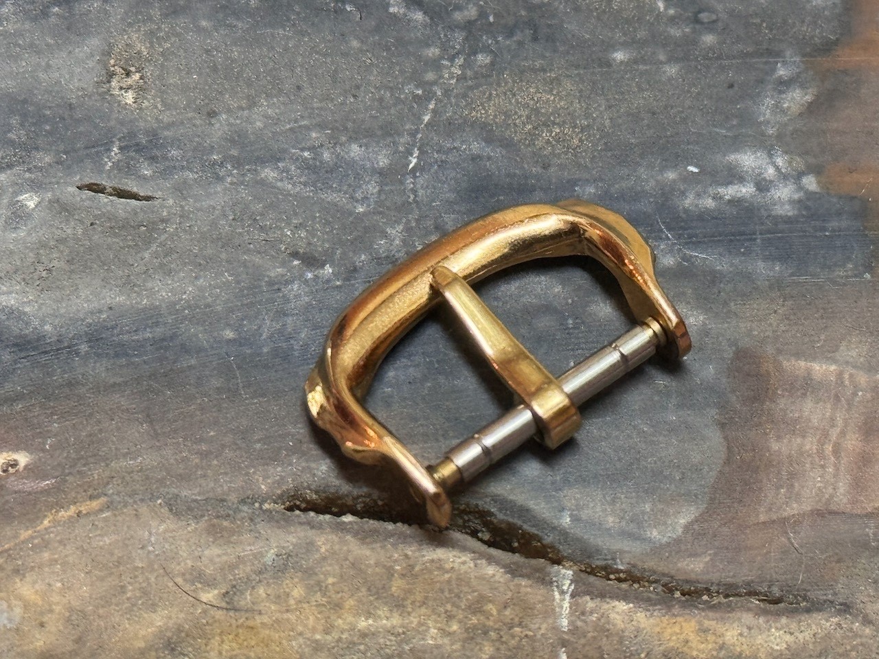 Faceted corners 1930s NOS vintage 16mm yellow gold-plated vintage watch buckle