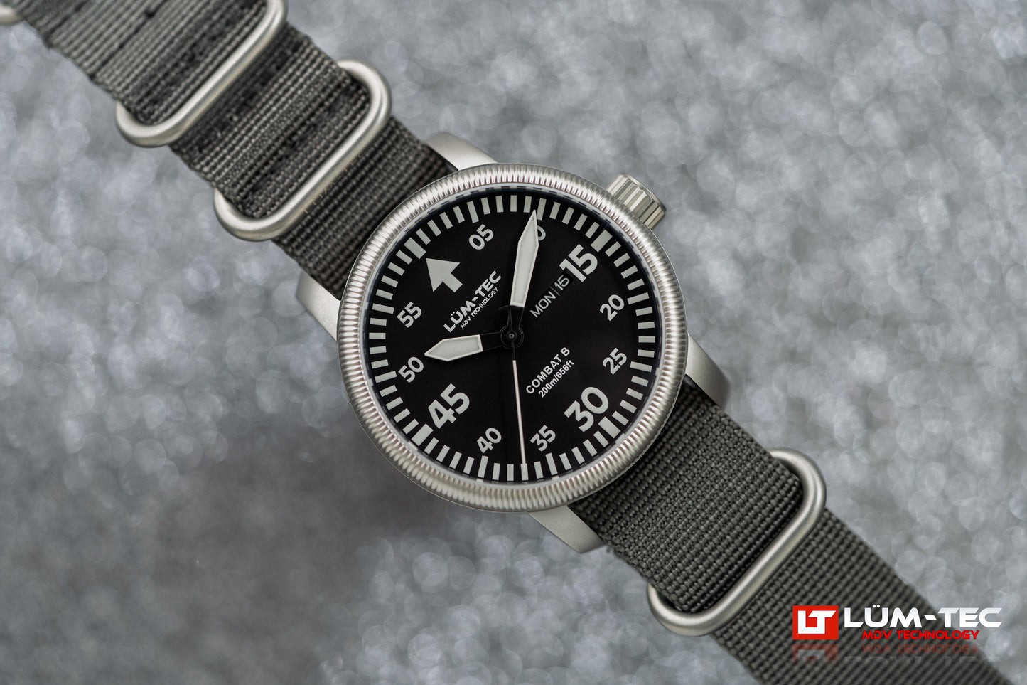 Lum-Tec Mens Watch Combat B67 Day Date 43mm Black Dial Miyota Japan 2105
