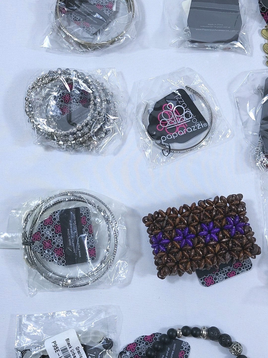 New Paparazzi Jewelry 1 lb Mixed Lot Of Various Types 21 Pieces Bracelets