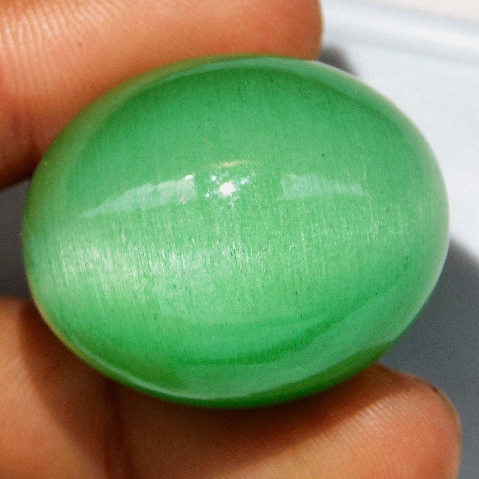104.35 Ct Untreated Natural Green Chrysoberyl Cat’s Eye Cabochon Cut Gemstone