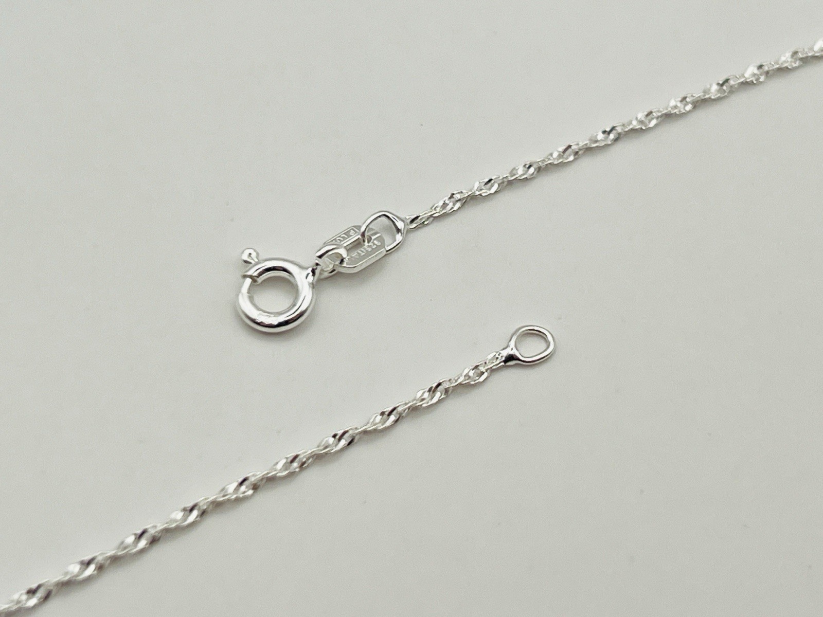 Sterling Silver 1mm Singapore Link Chain Necklace 20 Inches