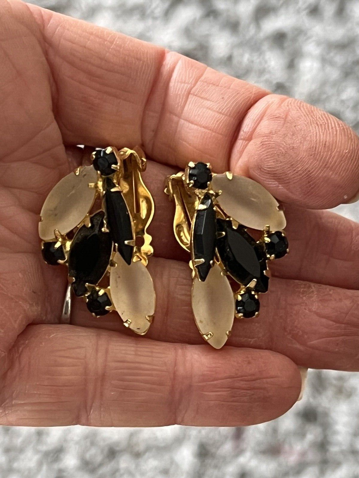 Vintage Juliana Frosted & Black Glass Crystal Rhinestone Pin Earrings Set