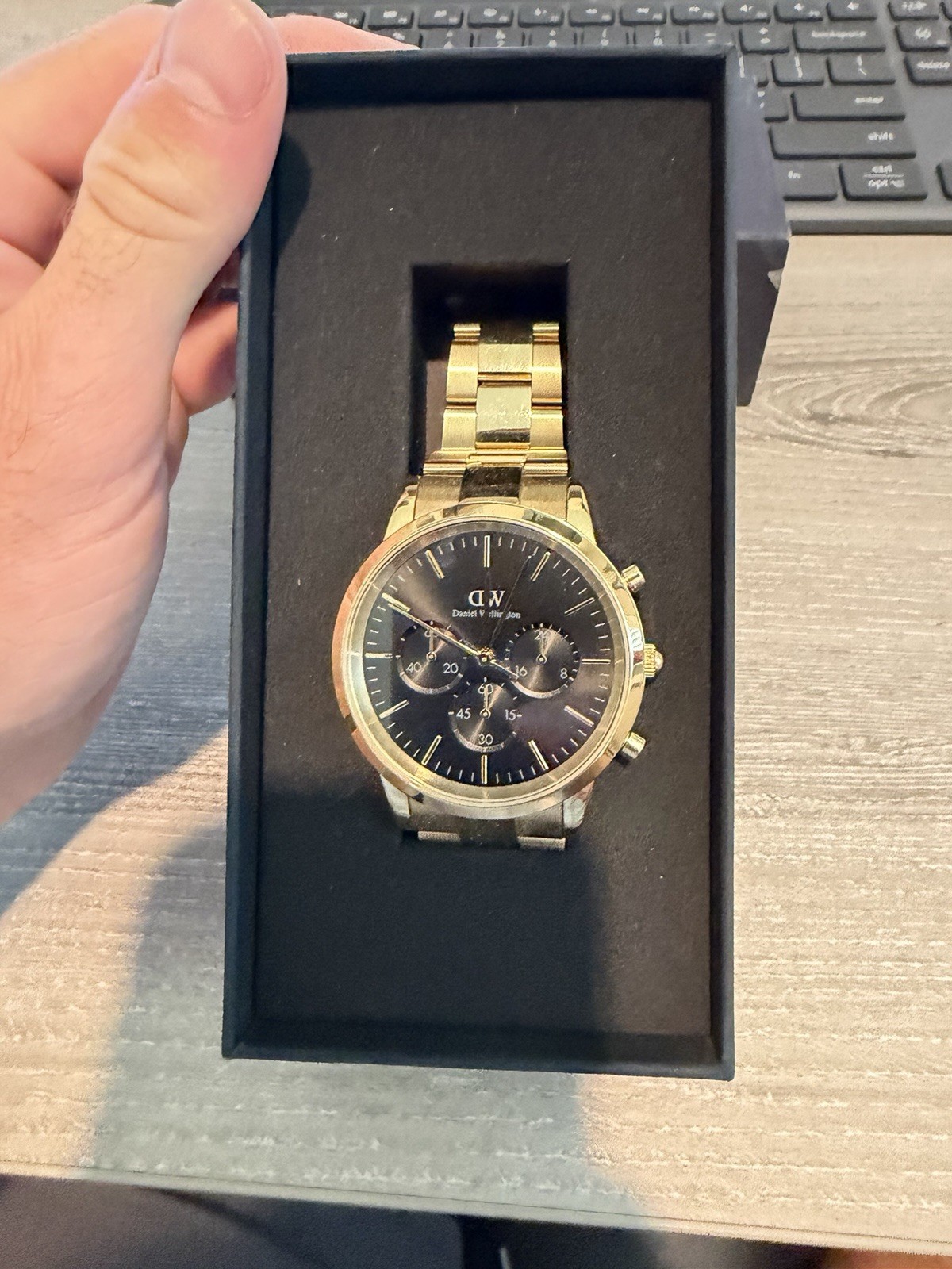 DANIEL WELLINGTON – Chronograph Link Onyx G – virtually BRAND NEW – MSRP $350