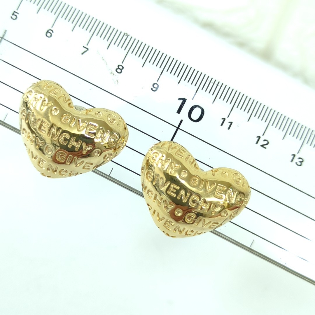 Vintage Givenchy Gold Tone Heart Clip On Earrings Bijoux Logomania 03772301