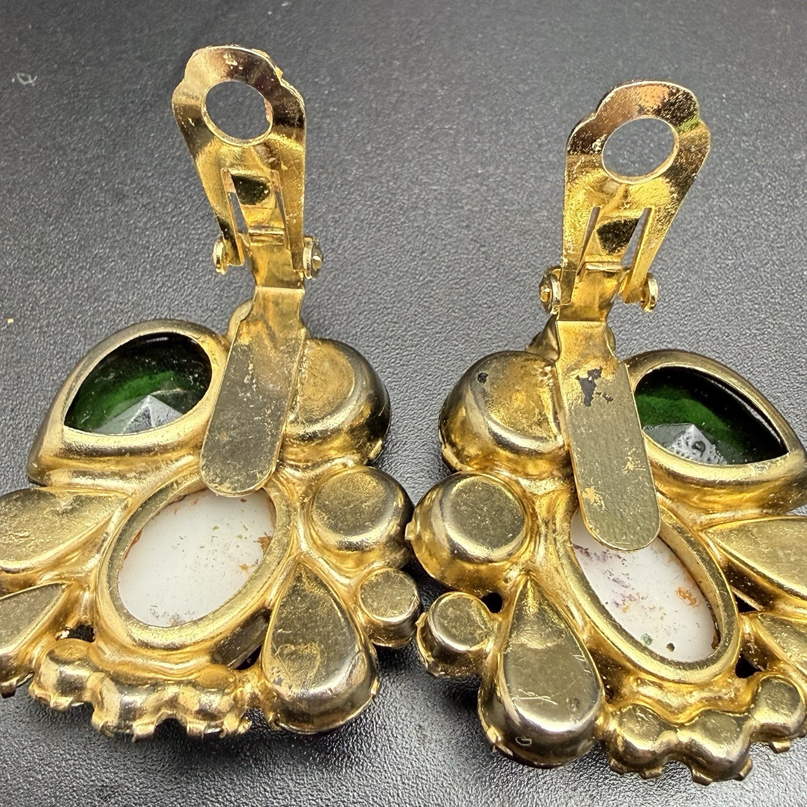 Vintage Juliana D&E Stipple Easter Egg Bracelet Brooch Clip Earrings Book Set