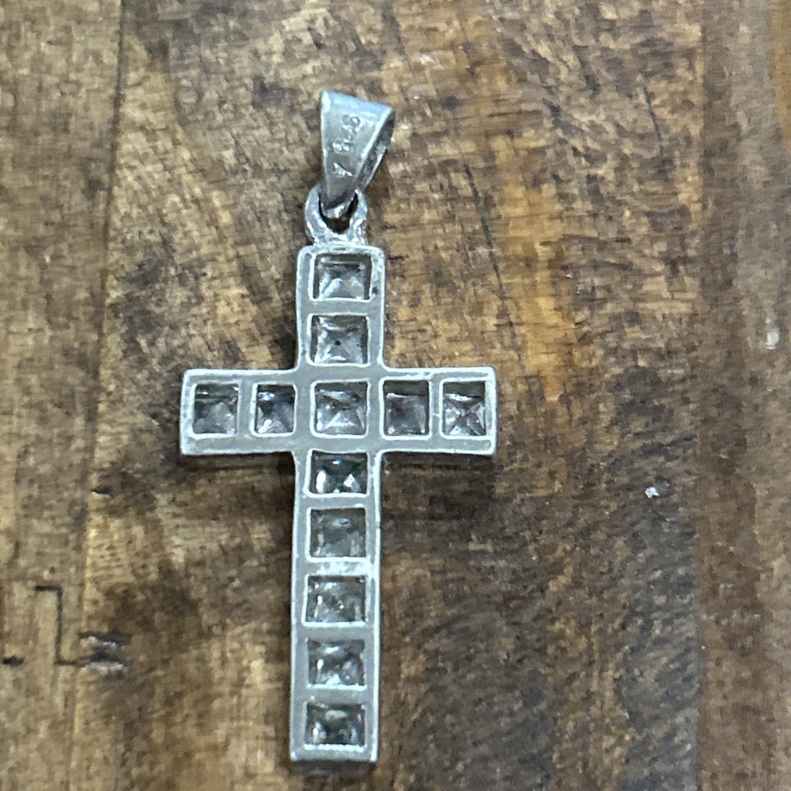 Sterling Silver Cross Pendant White Stones 3.17 Grams