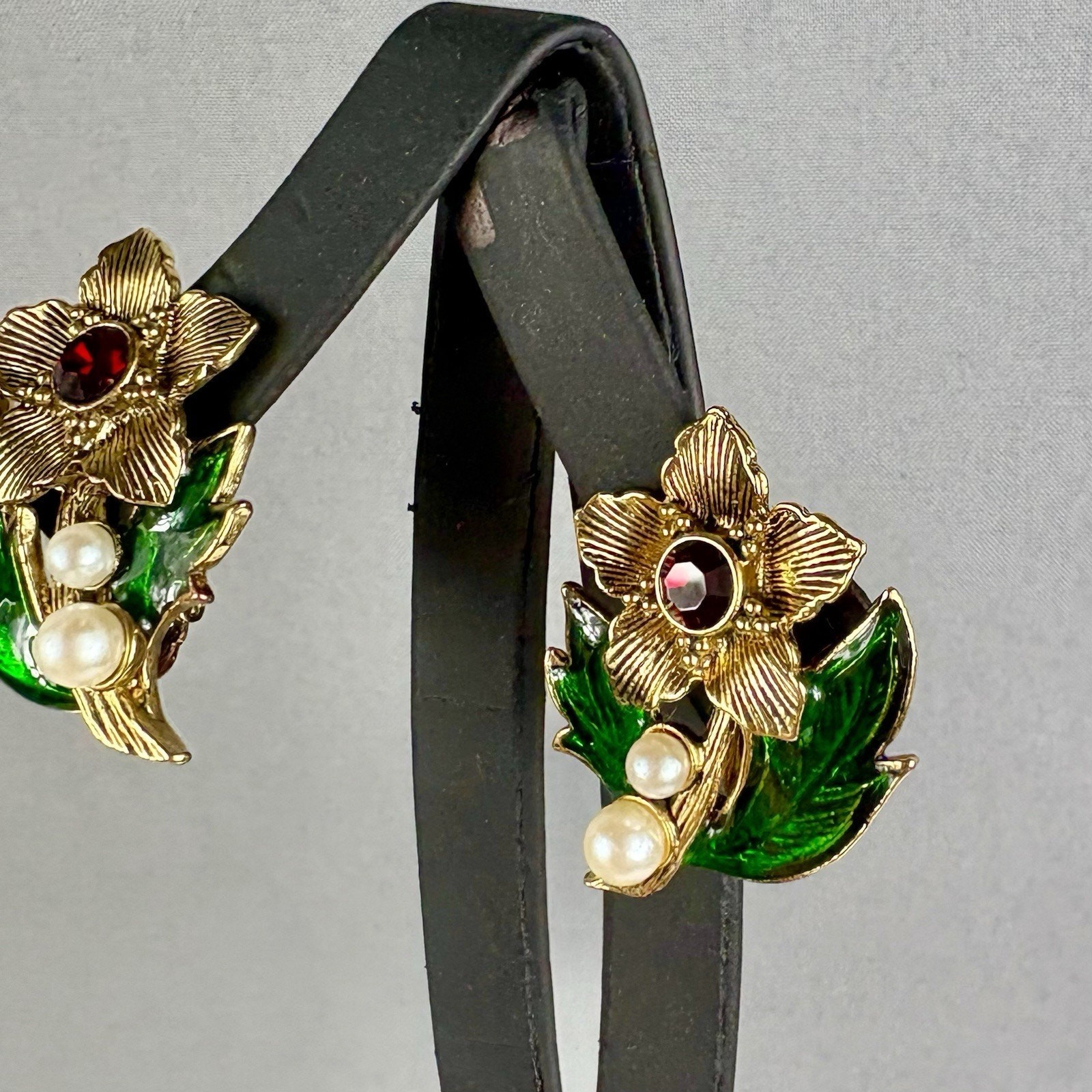 Vintage Avon Flower Clip Earrings Red Rhinestone Enamel Leaves