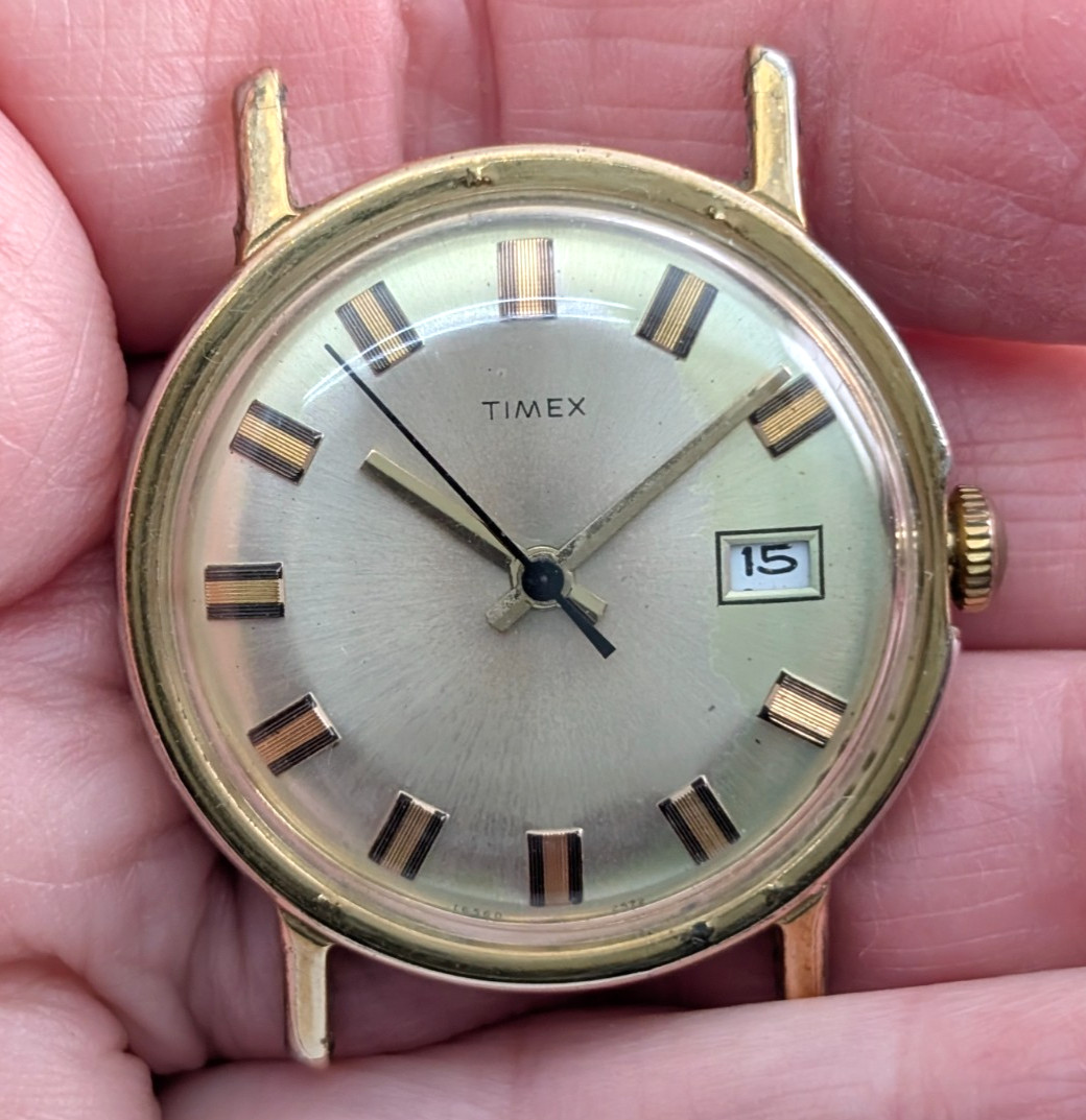 1972 TIMEX Mercury Calendar 16560 2572 Vintage 32mm Watch Movement PARTS REPAIR