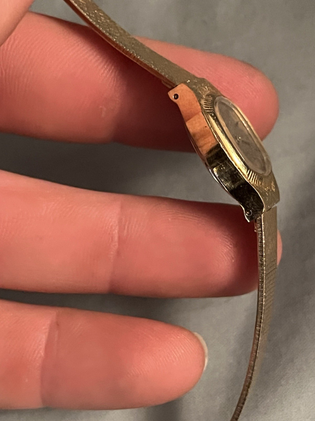 Vintage 1983 Bulova Ladies Gold Tone Goddess Of Time Watch Women’s