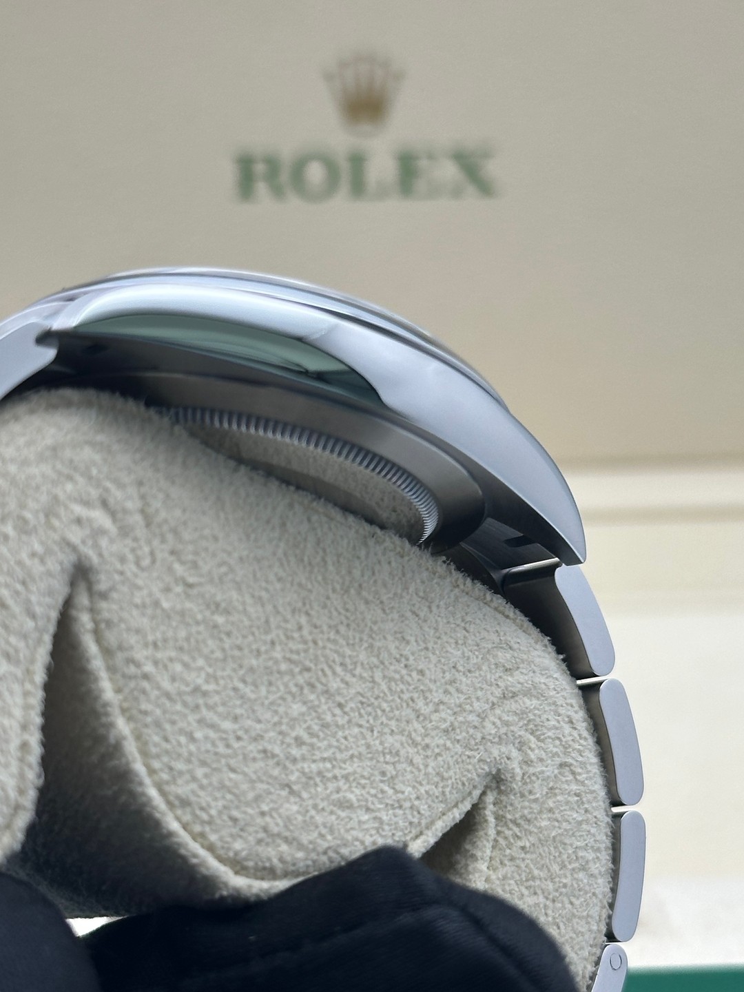 Rolex 124300 2023 Green Dial Box & Papers