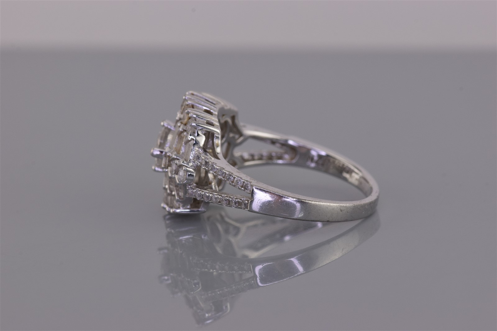 Fuzion Creation FZN Sterling Silver White Topaz Clustered Band Ring 925 Sz: 9
