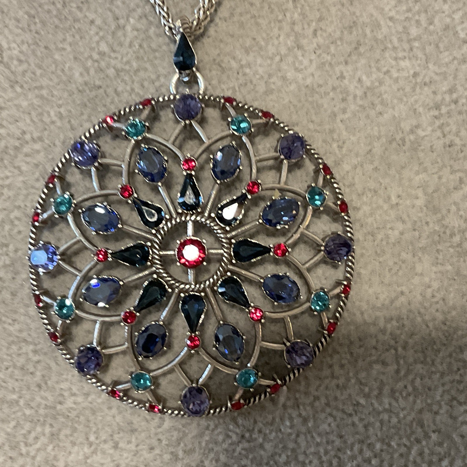 STUNNER NWT BRIGHTON ONE LOVE CIRCLE MULTI CRYSTAL CONVERTIBLE NECKLACE RP$198