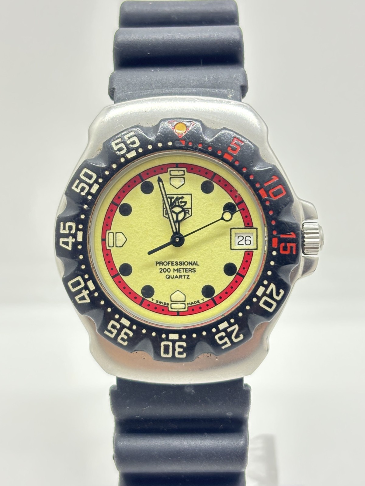 [Near Mint] TAG Heuer Formula 1 WA1211 Cream Dial Date 200m Quartz Watch Used