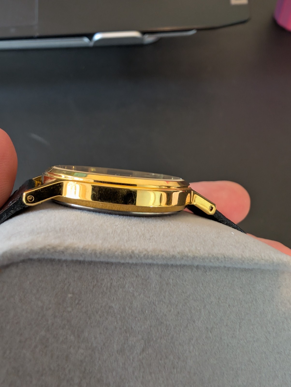 Vtg Lorus Seiko Disney Mickey Mouse Hologram Watch V515-8E68 Gold Tone New Batte
