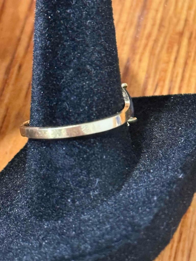 Vintage Estate 14k Yellow Gold Estate Bypass Ring – 3.0g – 8x6mm Iolite? Size 9