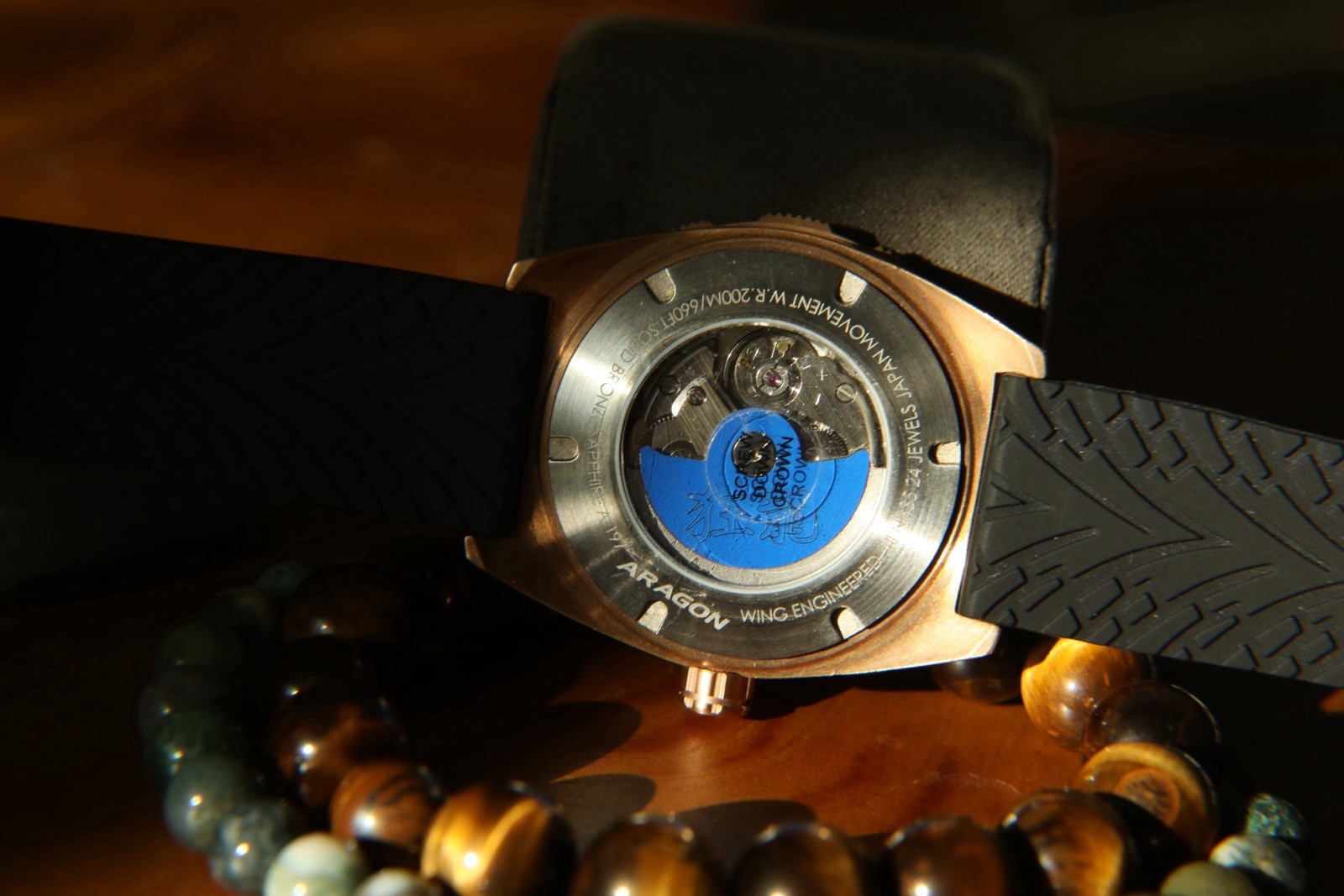 ARAGON Wing-Engineered Automatic Diver 200M Black Dial bronze Case Rubber straps
