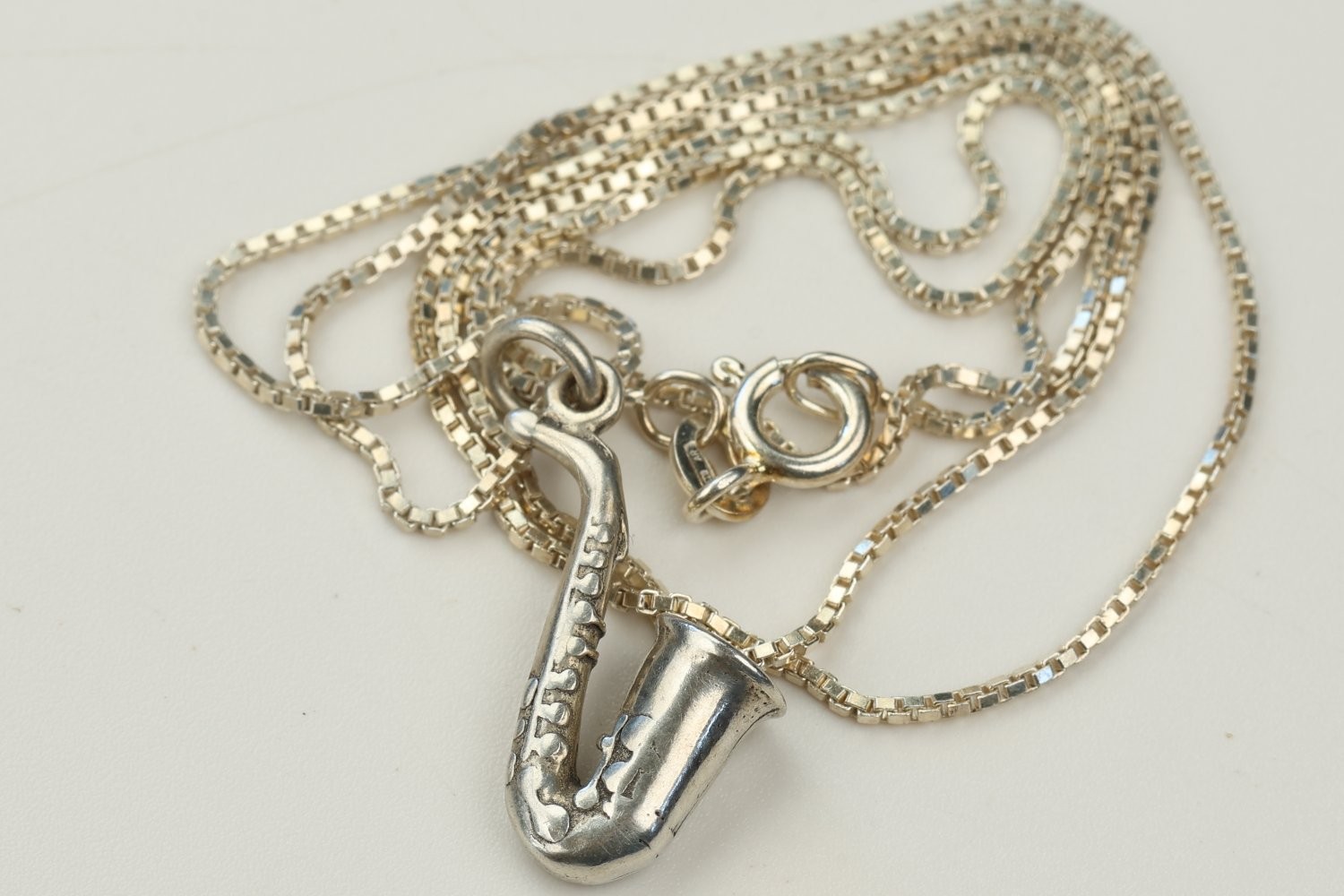 Vintage Sterling Silver Saxophone Pendant Necklace 925 Italy Box Chain 18″ 5g
