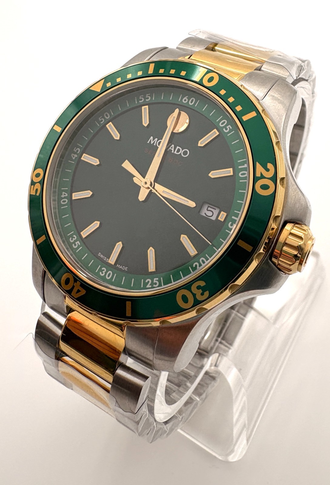Movado 2600147 Series 800 Green Dial Two Tone Gold Men’s 40mm Quartz Watch