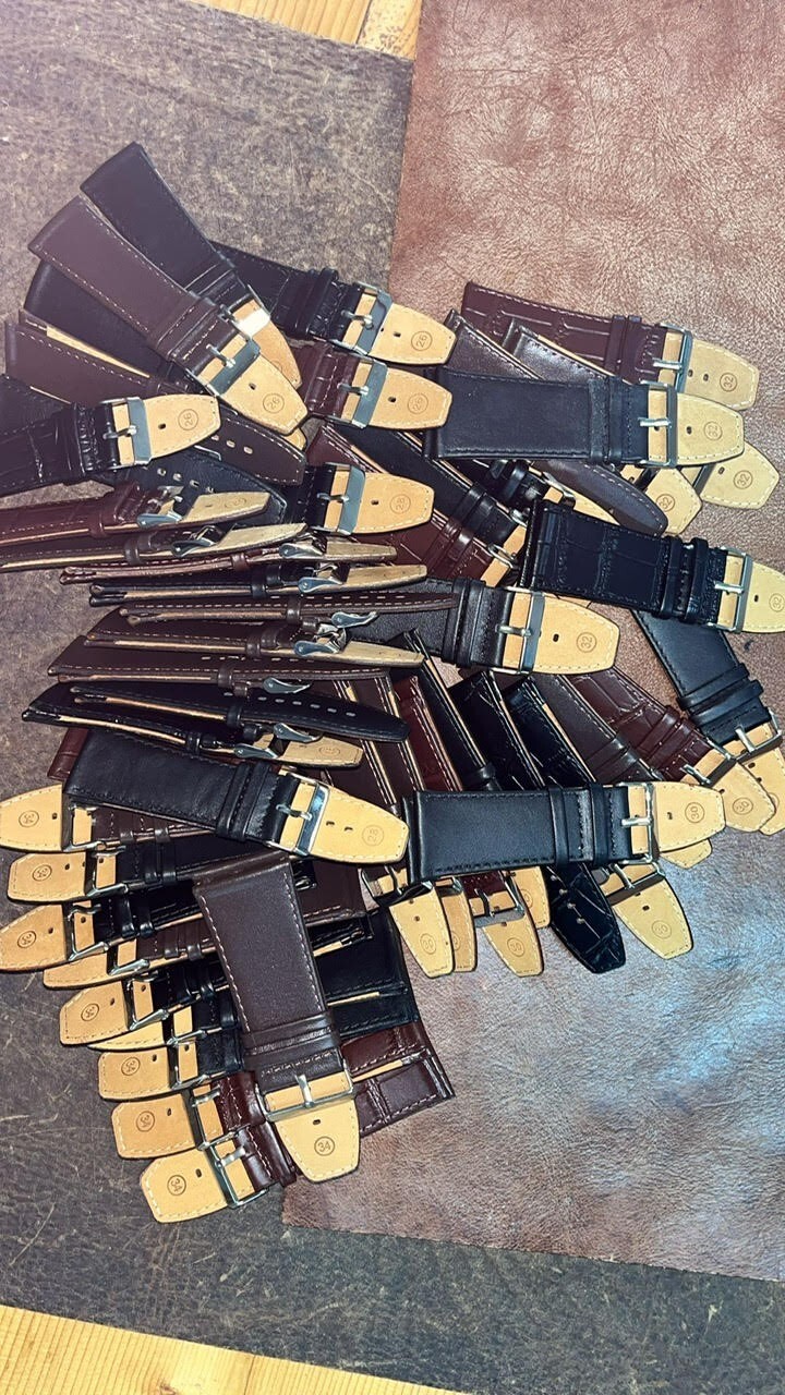 ##309 26,28,30,32,34mm Mixed size and Colour Leather Watch Strap 50pcs