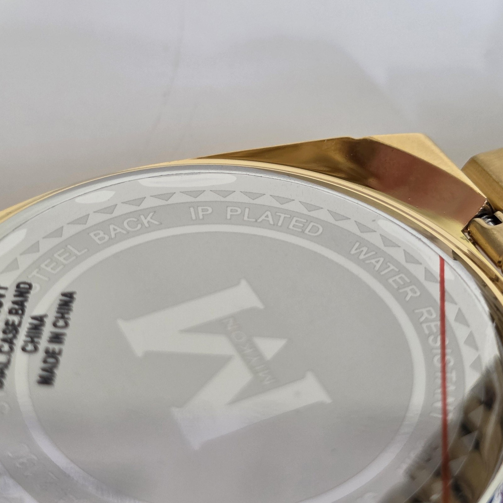 Miykon Mens Gold Tone Quartz Watch Water Resistant 30 Meters Gem Dial Y2E04-2130
