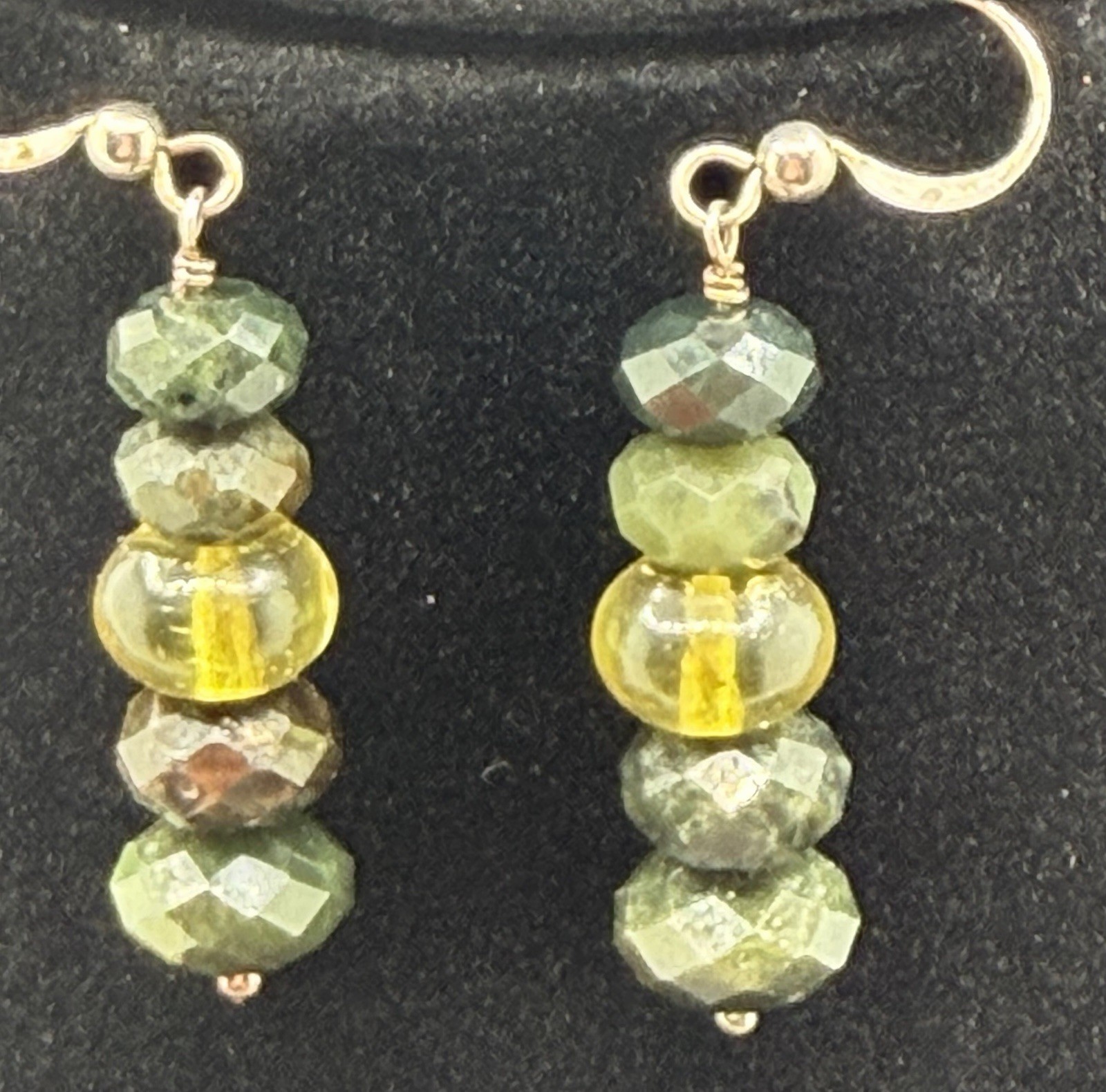 Jay King “Mine Finds” Nephrite Jade & Green Amber Necklace/Earrings 19-21”