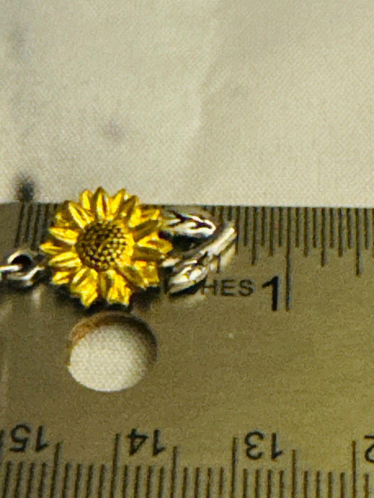 Retro Simple Sunflower Earrings