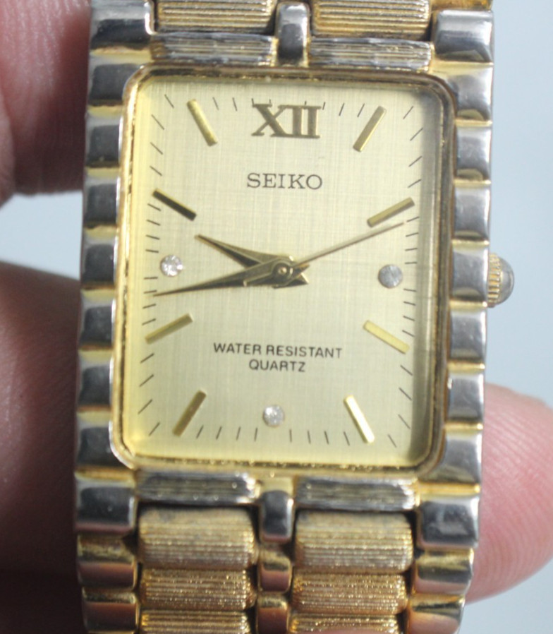 Super Collectible SEIKO Quartz Men’s Watch 18K –5560