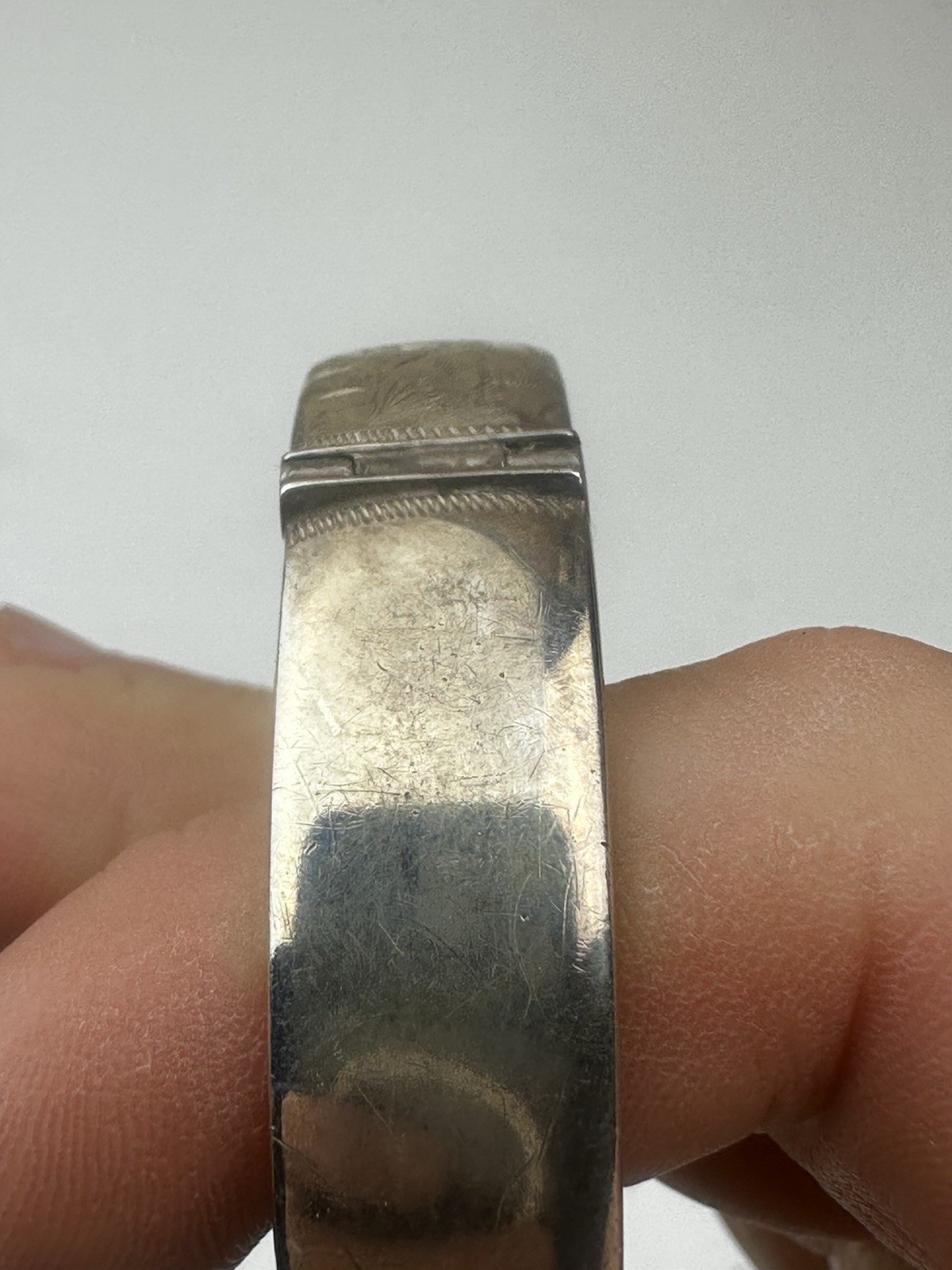 Sterling .925 Silver Hallmarked Solid Engraved Design Bracelet Ship Worldwide