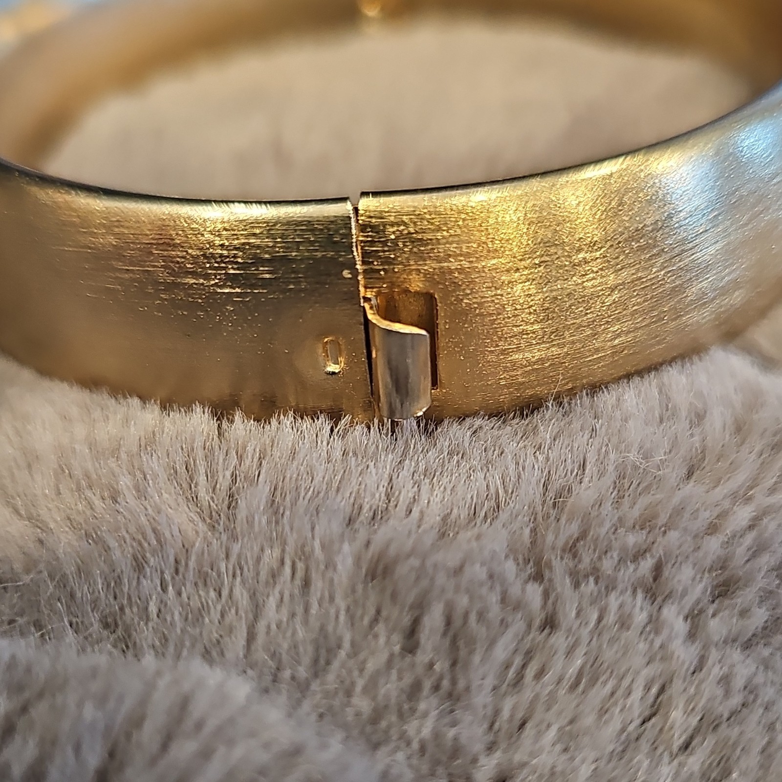 Gold Metal Round Bangle Bracelet with Push Lock Closure