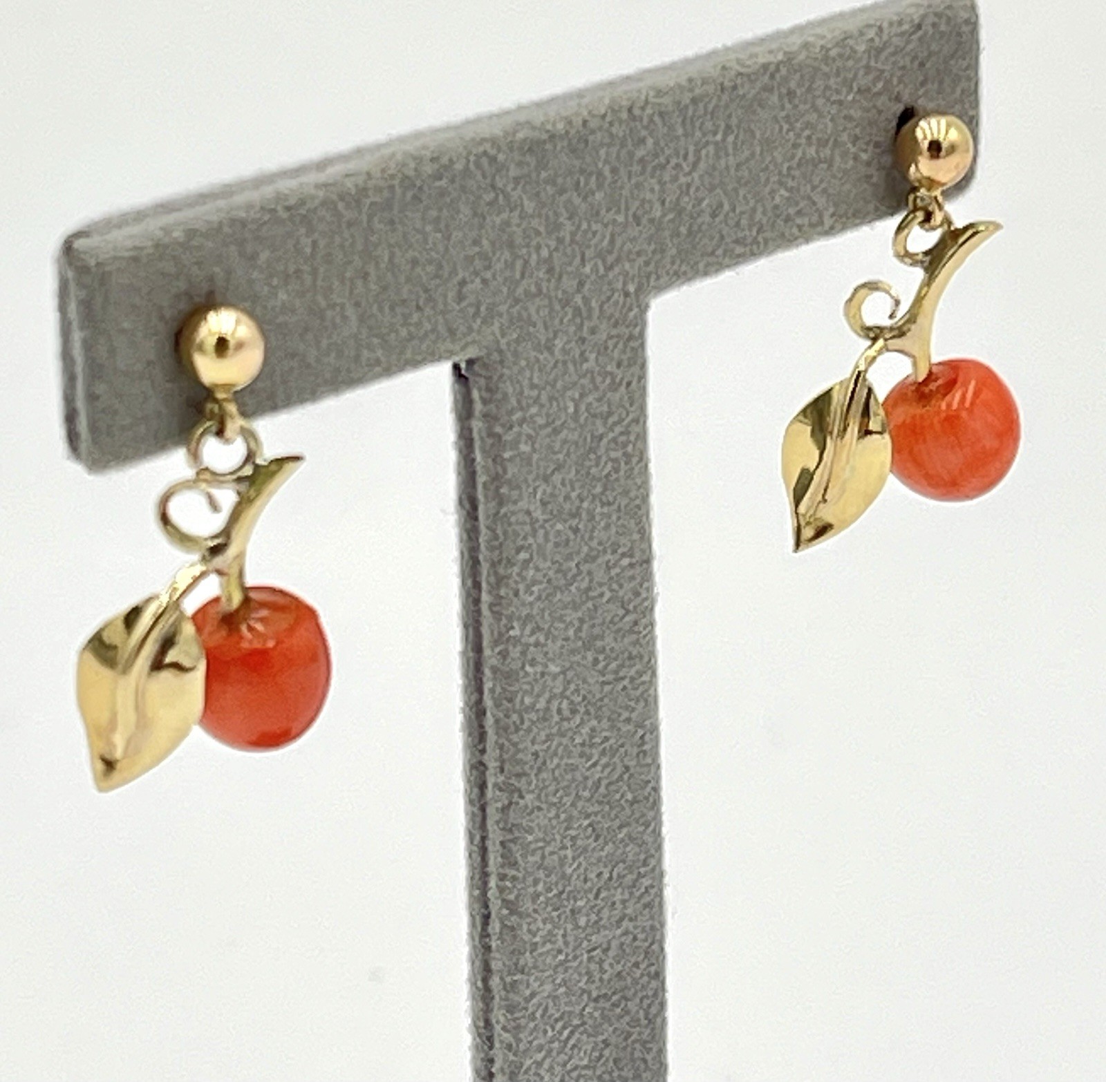 14kt Gold Red Coral Mediterranean Apples 8mm Torre del Greco Earrings