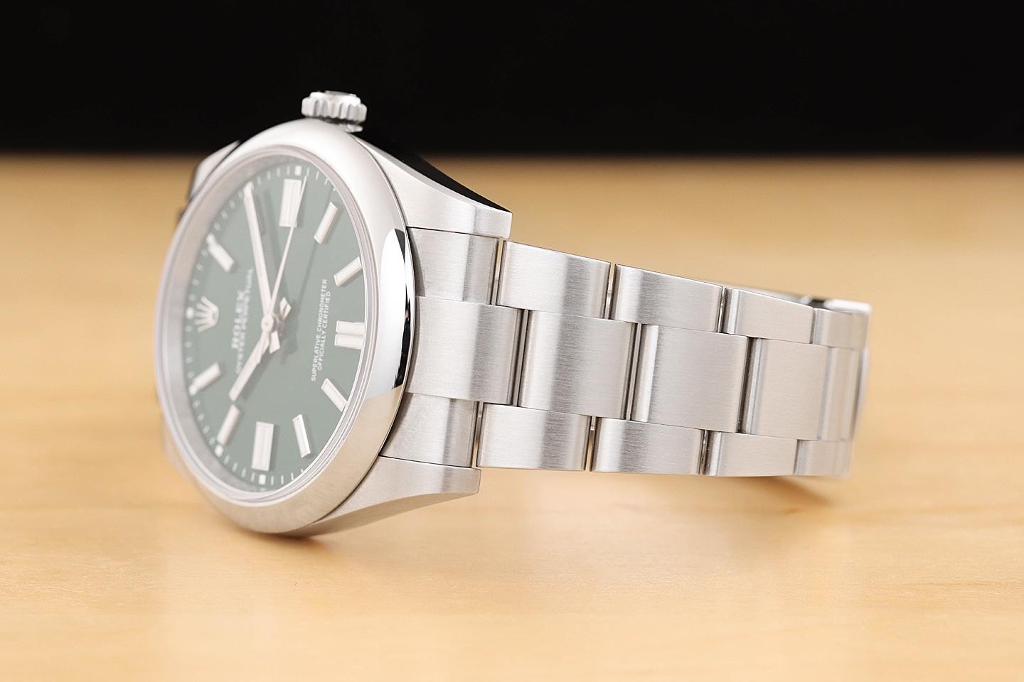 2024 CARD ROLEX OYSTER PERPETUAL 41MM 124300 GREEN STEEL OYSTER BAND WATCH