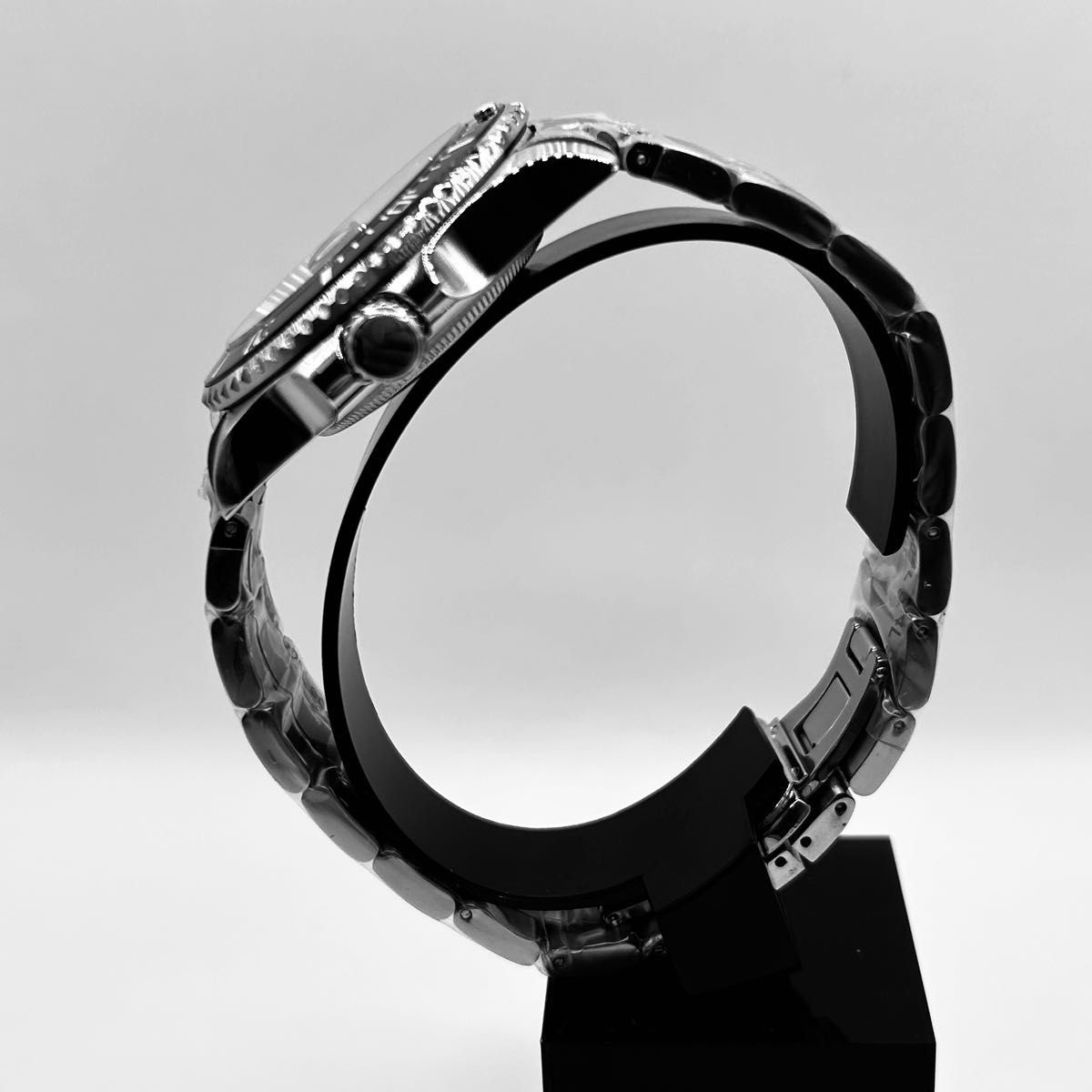 Brand New Belt Adjustment Diver’s MOD Black Dial Black Simple Quartz Silver