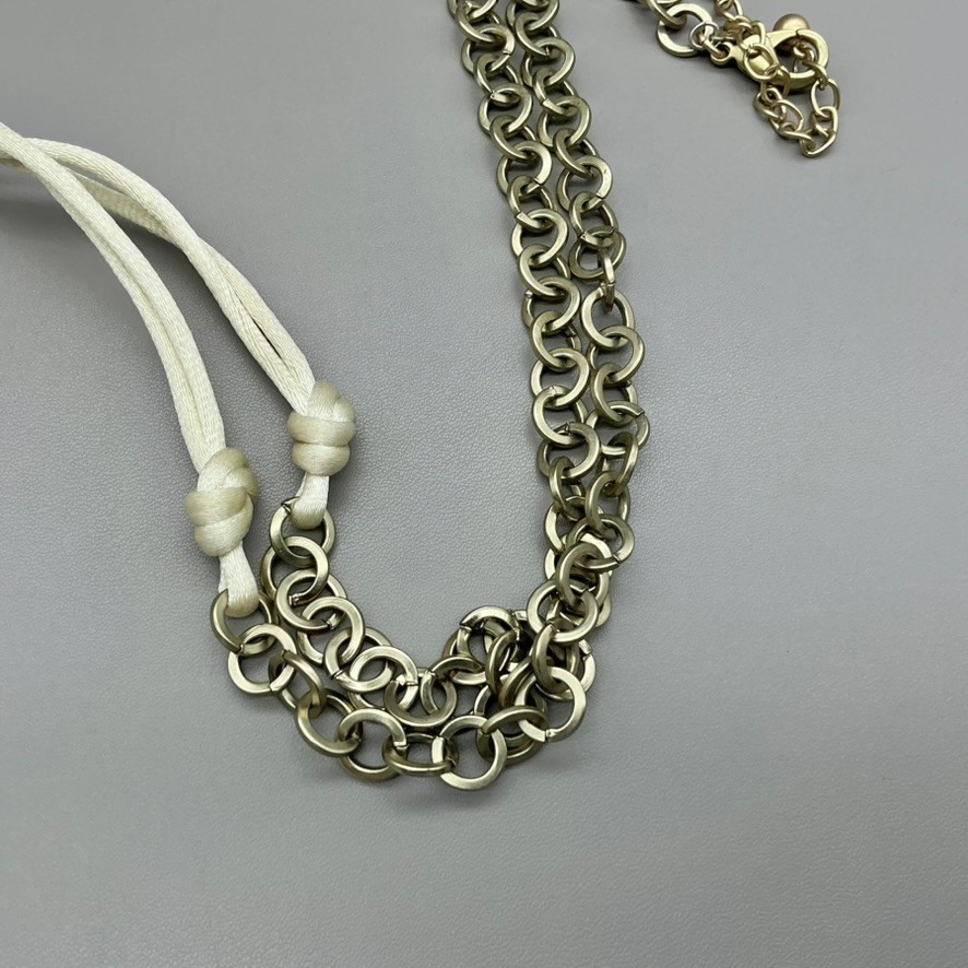 Necklace Womens Gold tone Shell Charm Mixed Media Cord Chain Jewelry 28 Inch