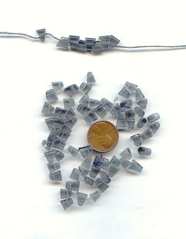 36 VINTAGE GLASS SMOKY CRYSTAL HANDMADE 8x6mm SMOOTH TRIANGLE DROP BEADS D138
