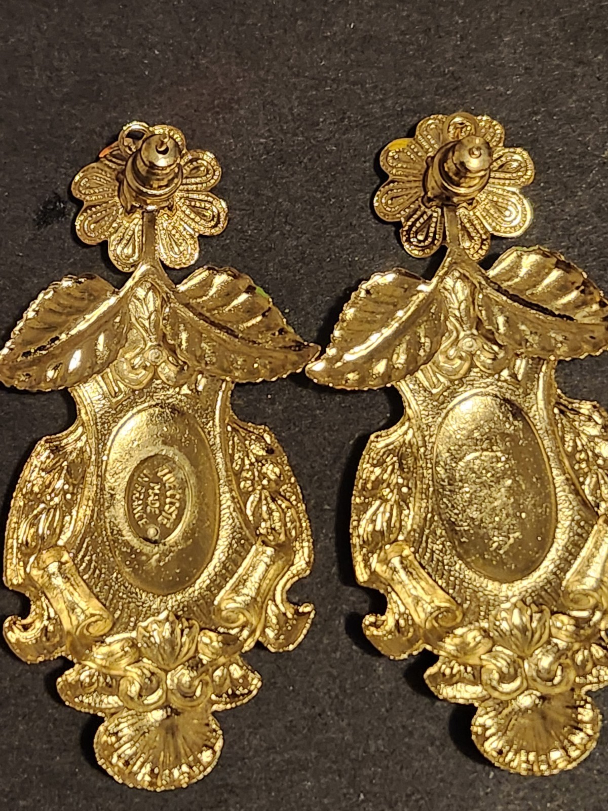 Vintage Zoe Coste Made In France Gold Tone Floral Motif Dangle Earrings