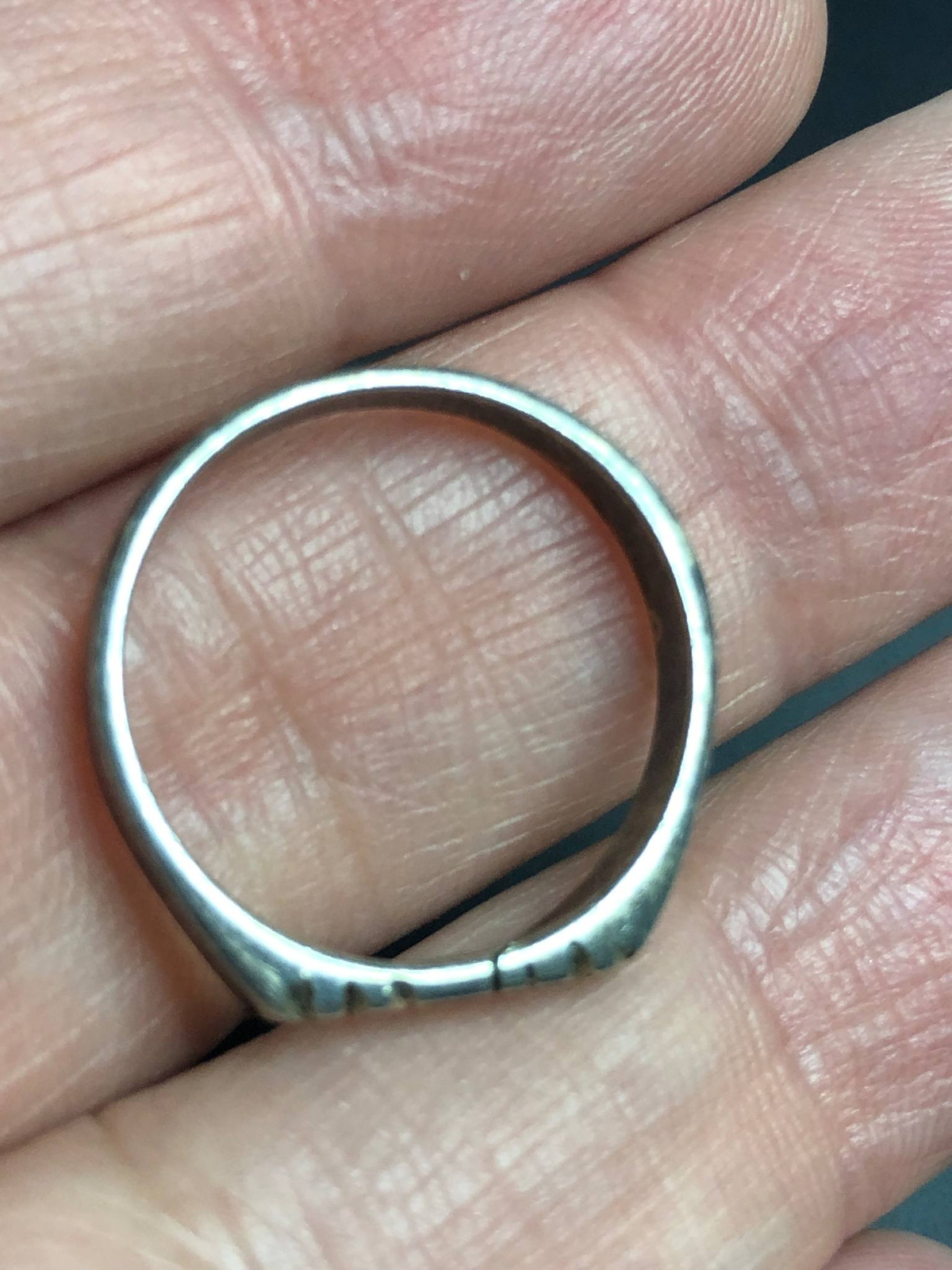 4967 Vintage patina Sterling Silver 925 “NATIV” band ring sz 8 Ring 2.4 grams