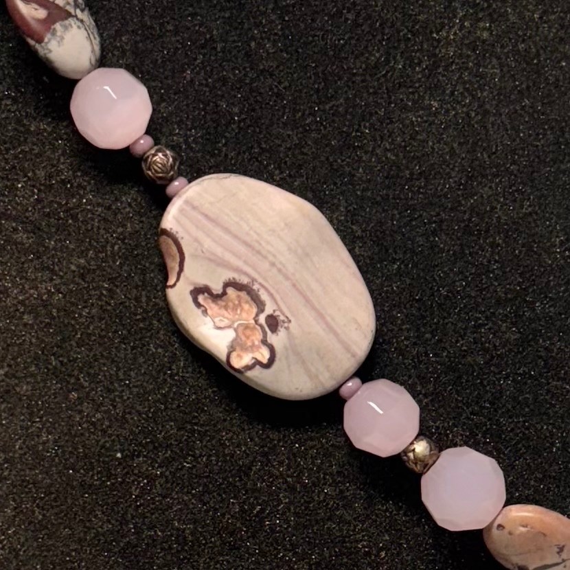 NECKLACE mauve grey stones flat ovals pink rounds brasstone metal beads toggle