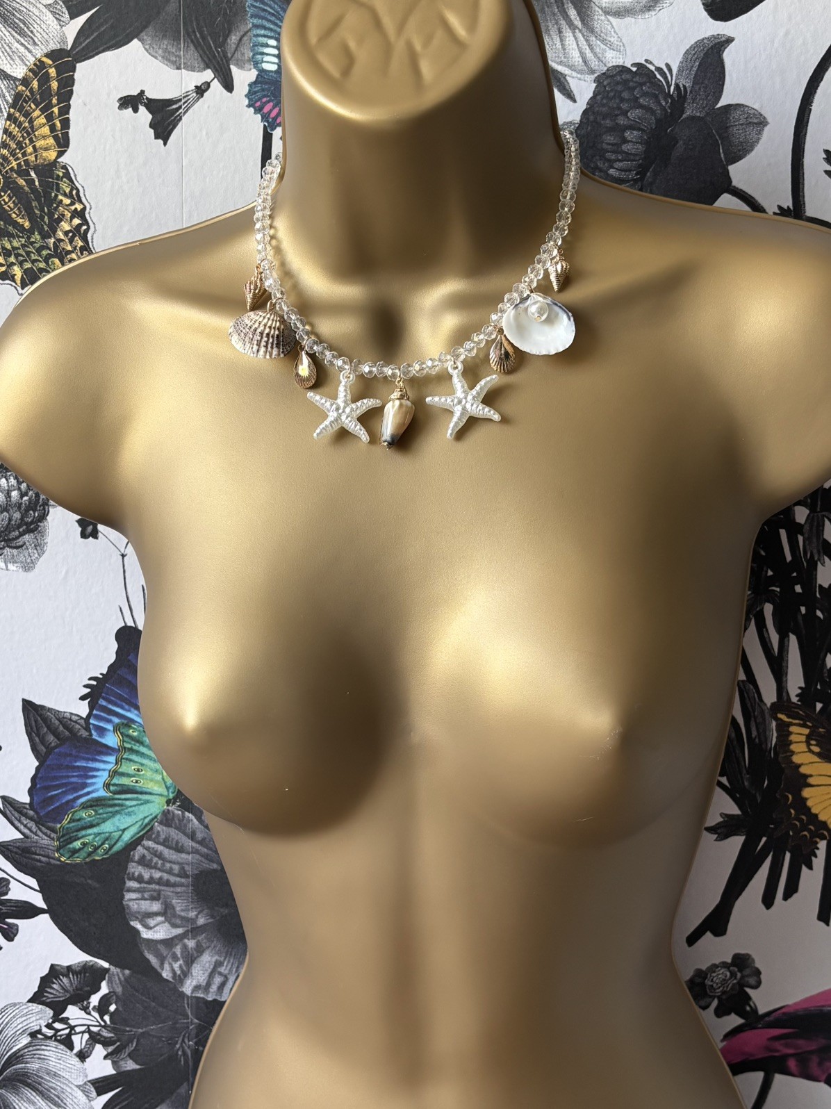 Sparkly Clear Beaded Gold Boho Beach Theme Necklace – Shells Starfish Faux Pearl