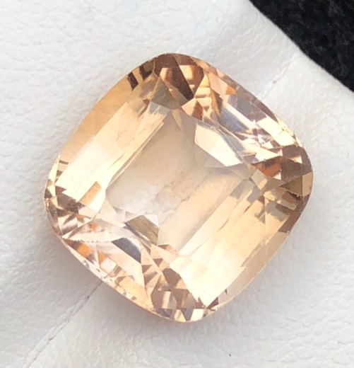 10.50 Carat Natural Light Brown Color Faceted Topaz