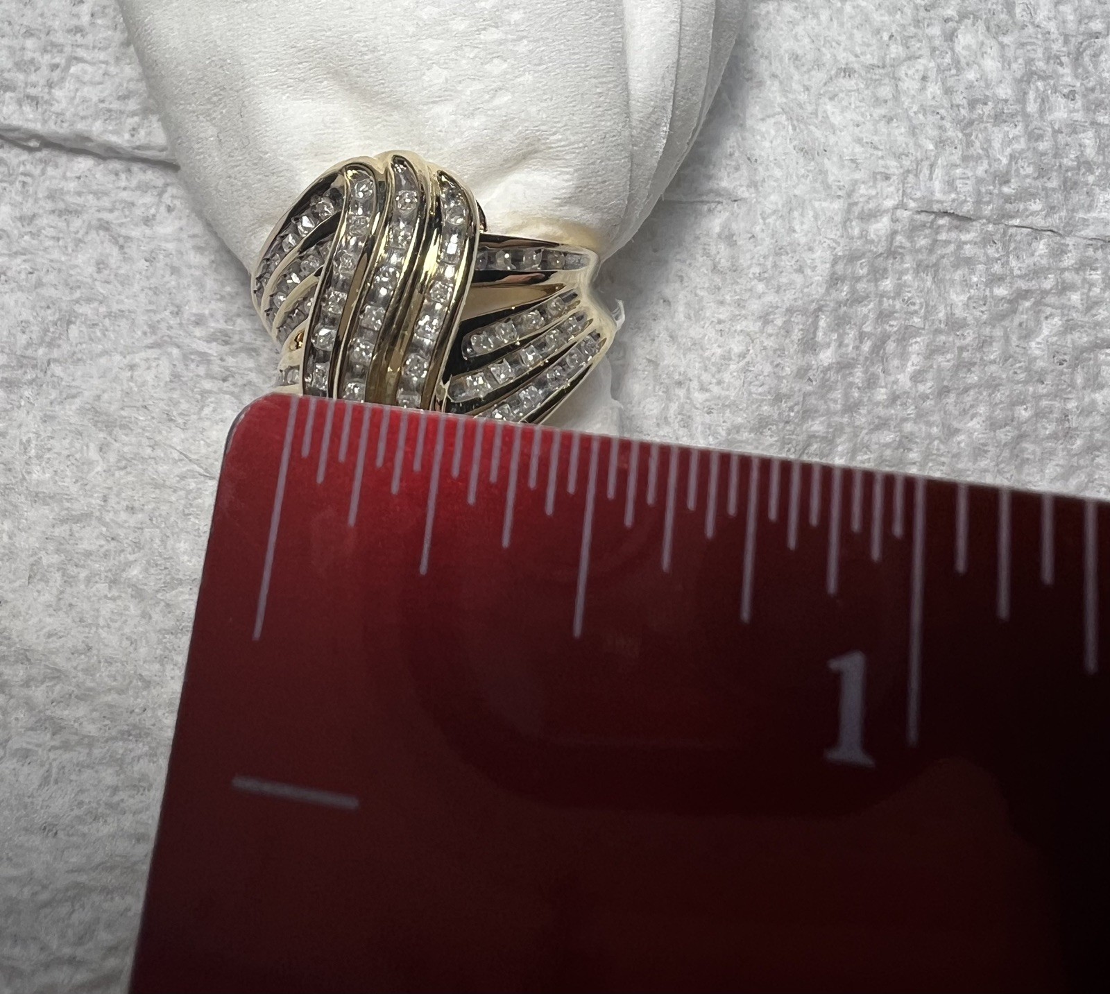14k yellow diamond gold ring .4 carats I2-3 Channel Set diamonds 5 Grams size 7