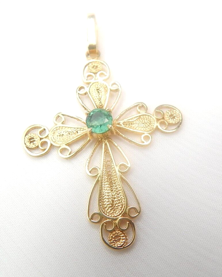 Colombian Round Emerald Pendant 0.40 Cts Sterling Silver Gold Plated Filigree
