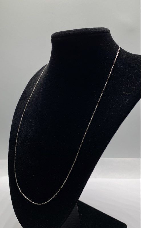 10K White Gold Fine Rope Chain Necklace 18″ 0.5mm 0.5g Stamped 10K MEX