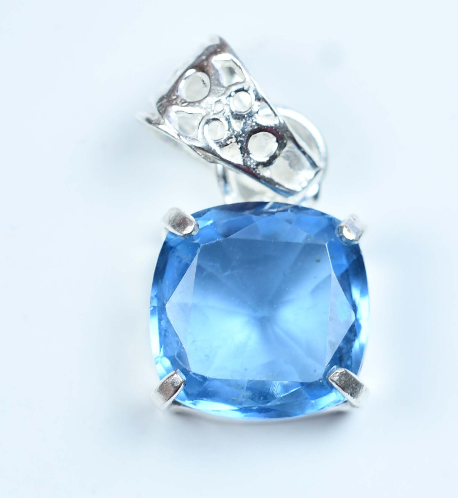 20.00 Ct Natural Aquamarine Cushion 925 Sterling Silver Pendant Certified