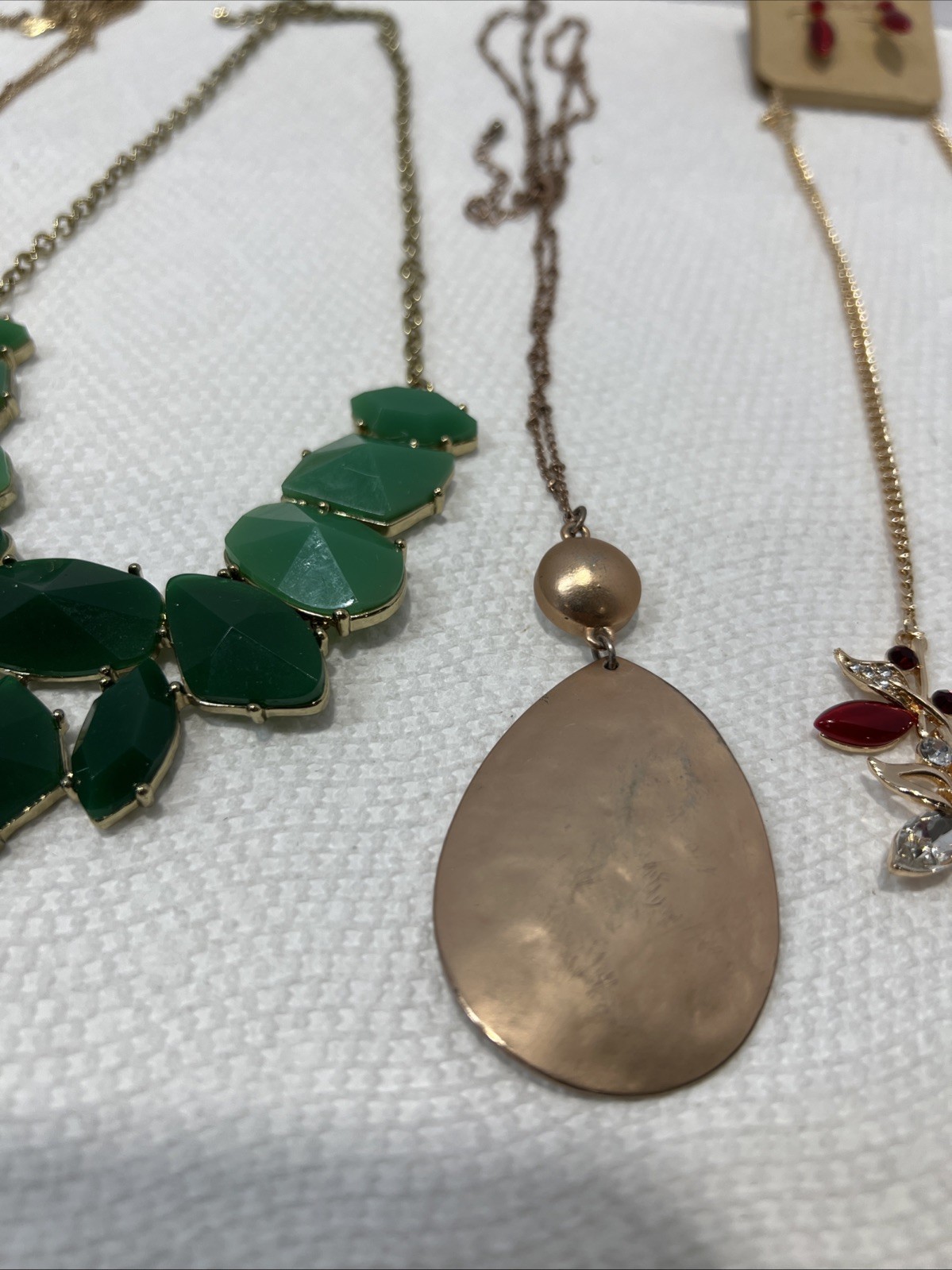 Jewelry Necklaces 7 Pieces B5