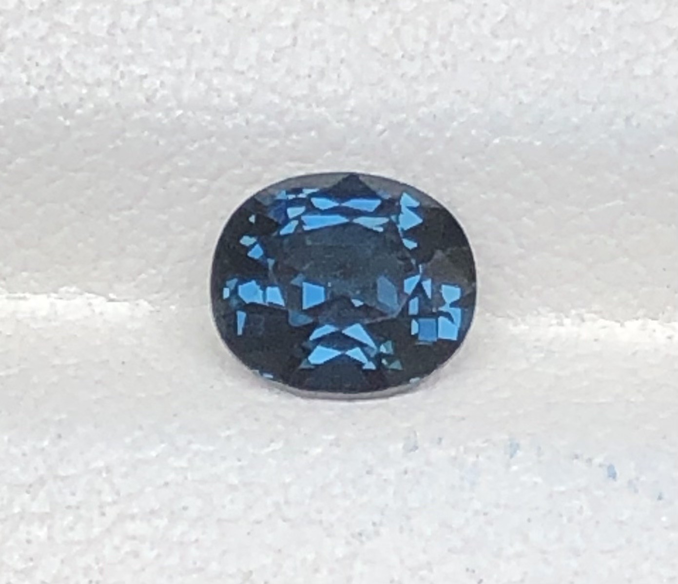 Tanzania Unique Blue Spinel 0.90ct Ct loose gemstones