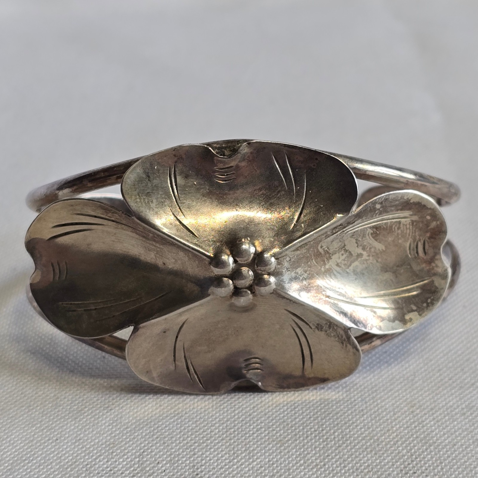 Sterling Silver Bracelet 16.55g Fine Jewelry 6″ Cuff Open End