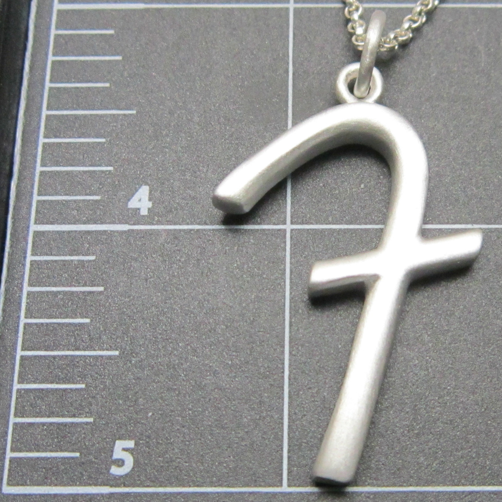 MJG STERLING SILVER FENDER F PENDANT + CHAIN. STRATOCASTER. GUITAR PLAYER. JAZZ