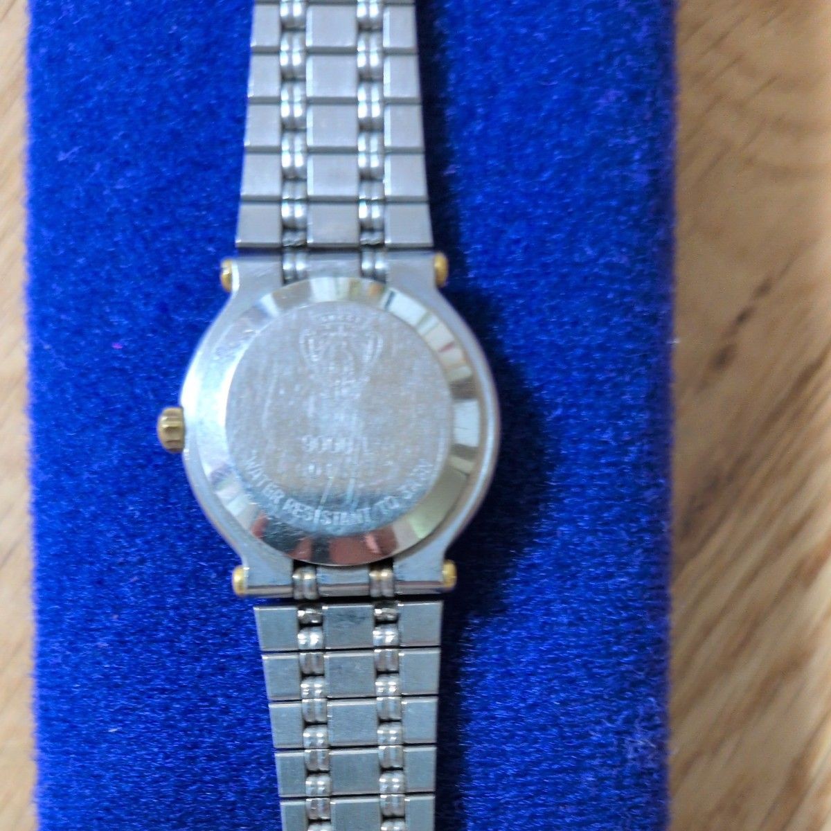 GUCCI Ladies Watch Combination Color Gold Silver