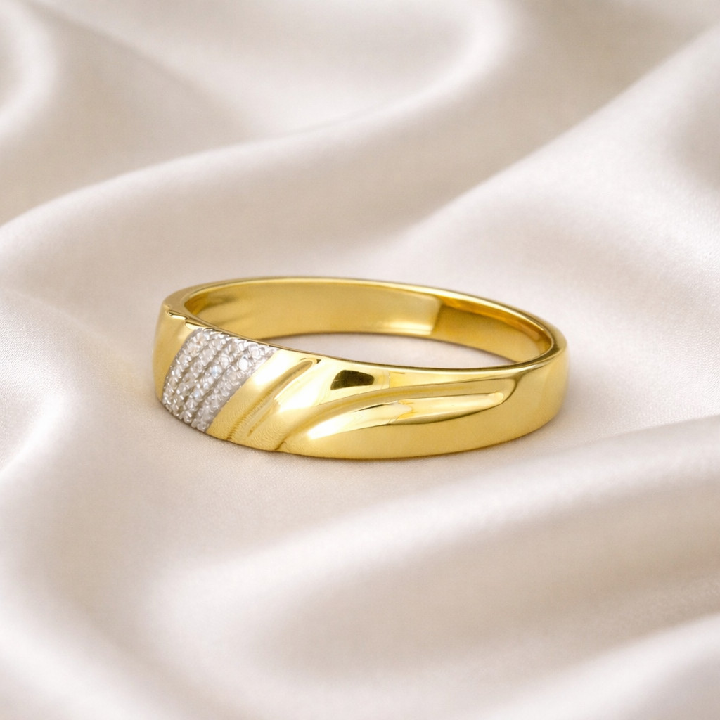 10K Yellow Gold 1/50 ct Natural Round Diamond Accent Men’s Wedding Band